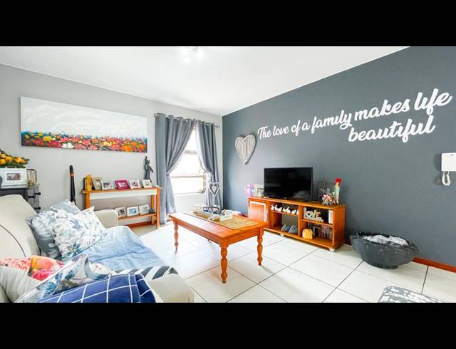 3 BEDROOM DUPLEX FOR SALE IN EDENVALE CENTRAL